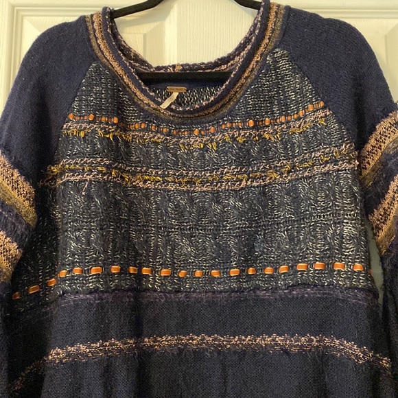 Free People Sweater - Picture 3 of 8